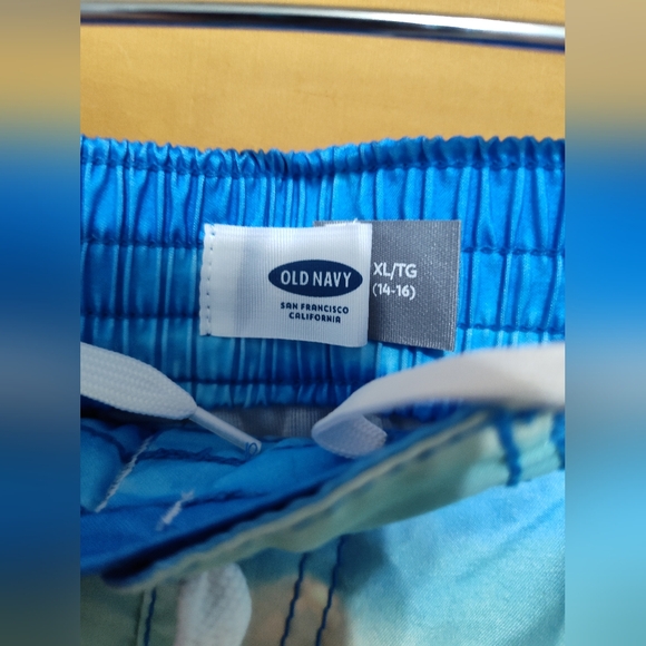 Boys swimming trunks - Picture 3 of 3